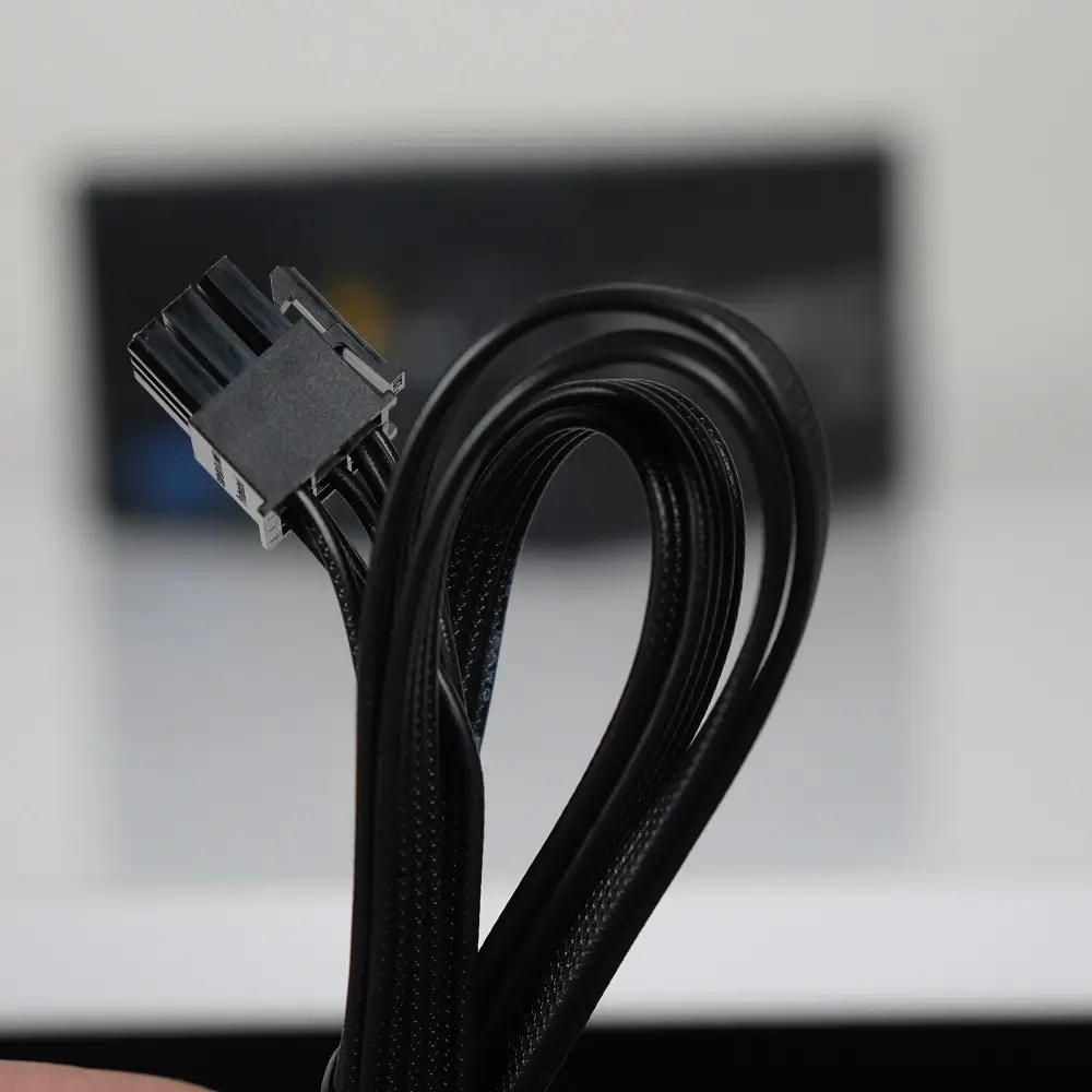 Dây cáp mềm dẻo của Super Flower Leadex VIII